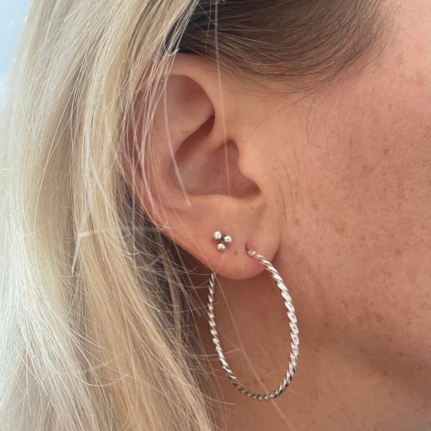 Dainty Twist Hoops - Large