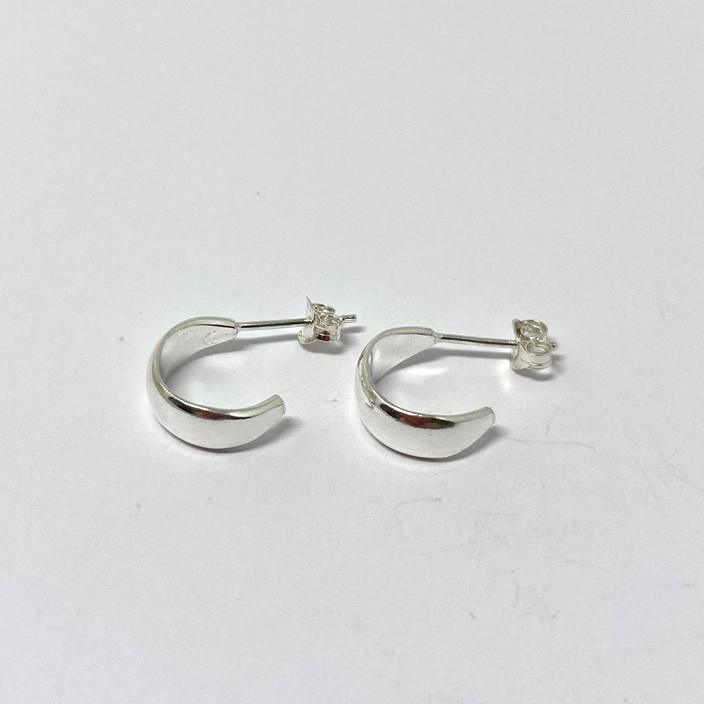 Mona Huggie Hoop Earrings