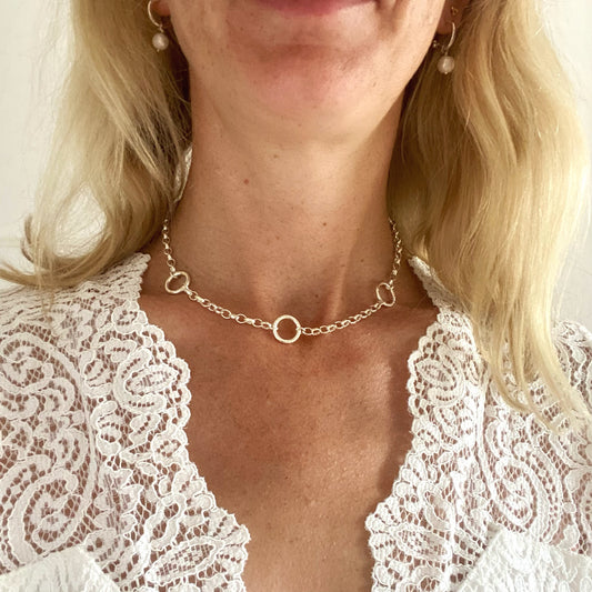 Juno choker