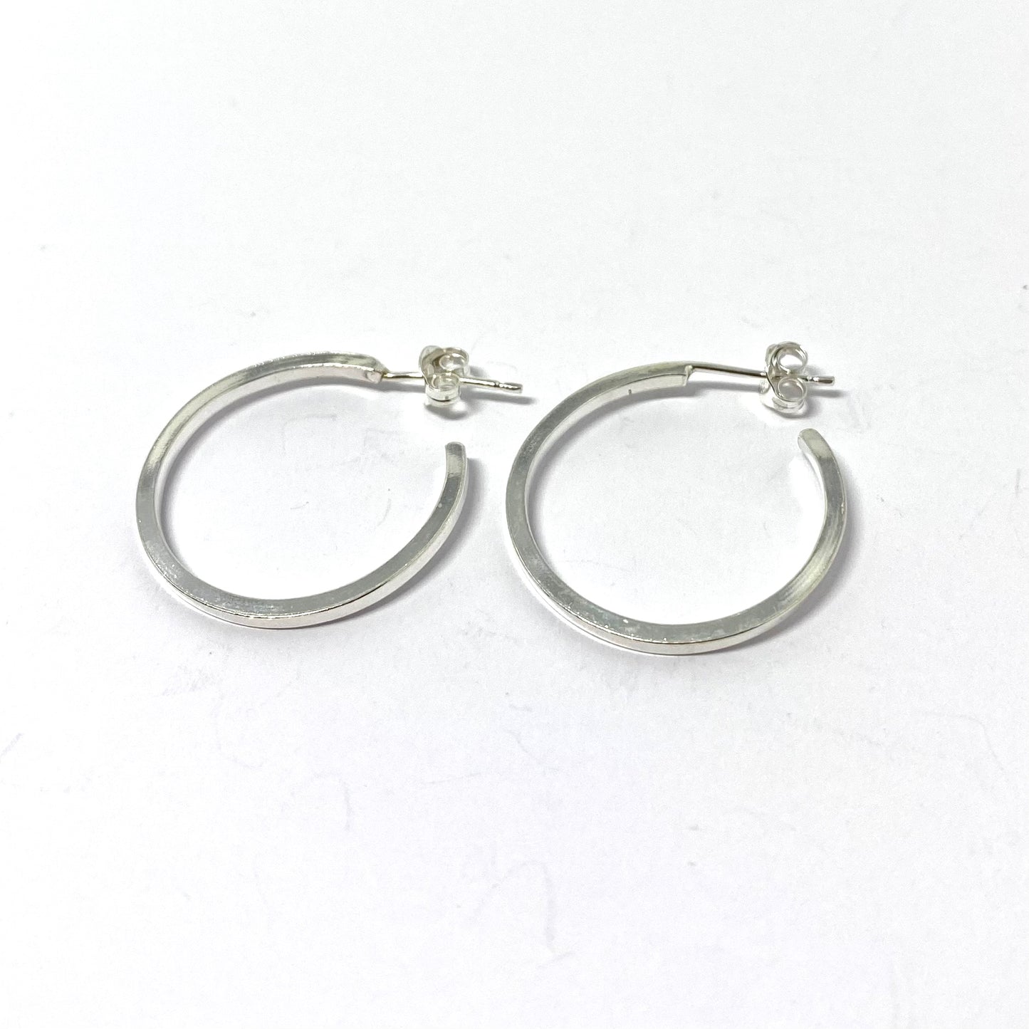 Luna Hoops