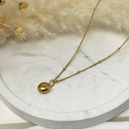 Gold Vermeil Pebble pendant with satellite chain